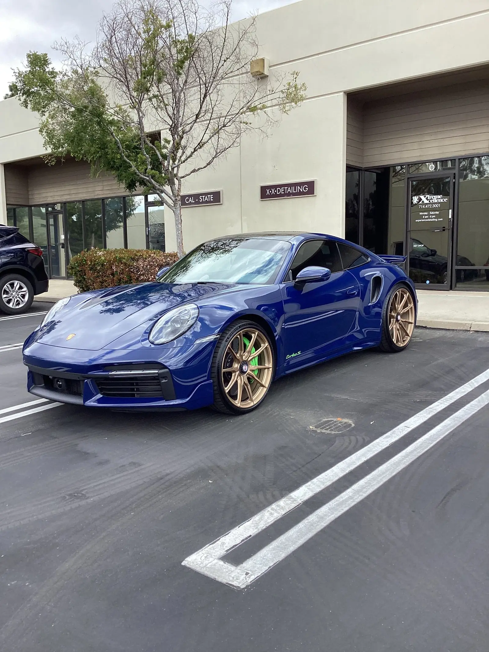 Film edge wrapped cleanly around a body panel